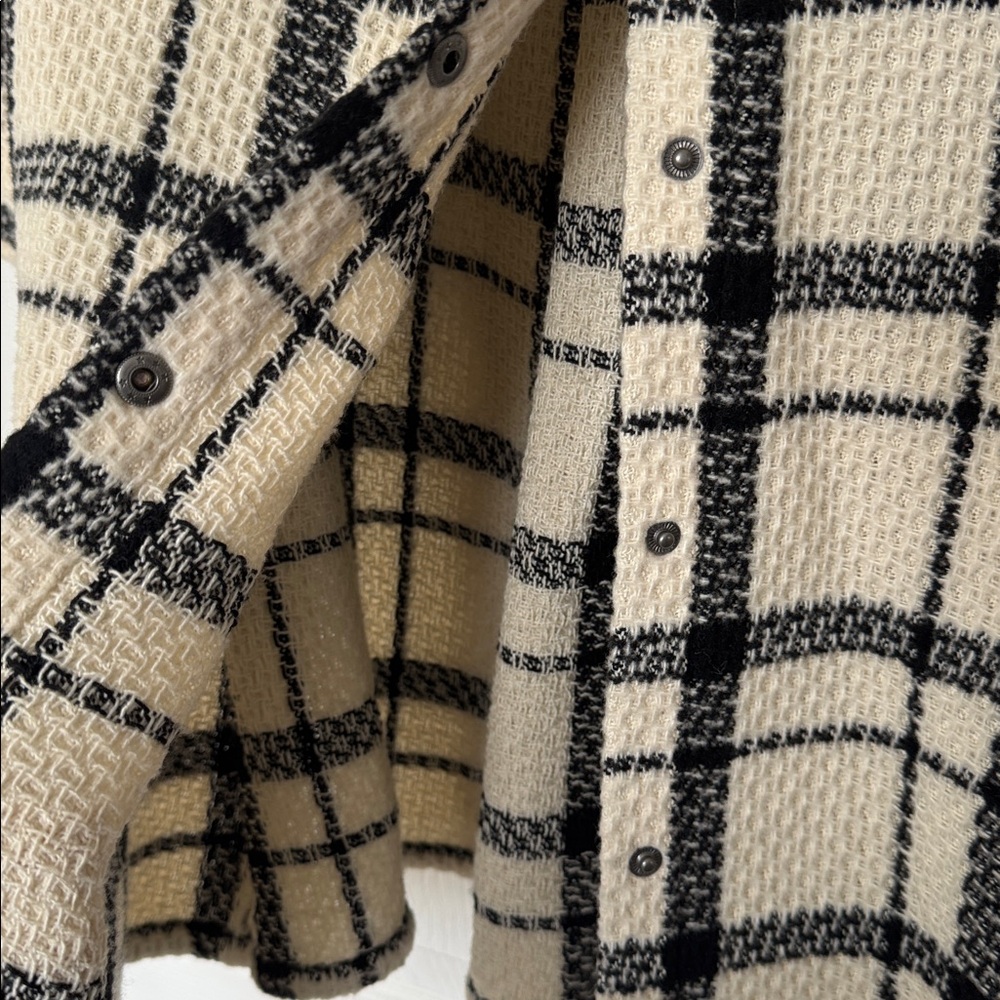 H&M Oversized Lightweight Plaid Button-Up Shirt Jacket -Shacket  - Size 2/Small - Picture 5 of 8
